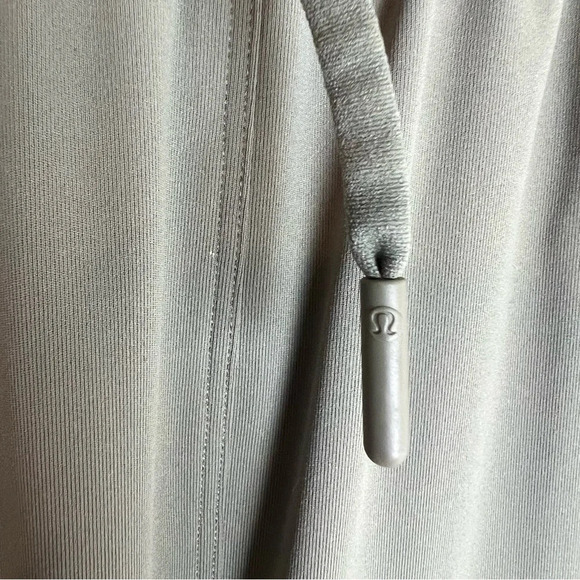 Lululemon Keep Moving Pants Size 6 Grey Sage B2 - Picture 5 of 8